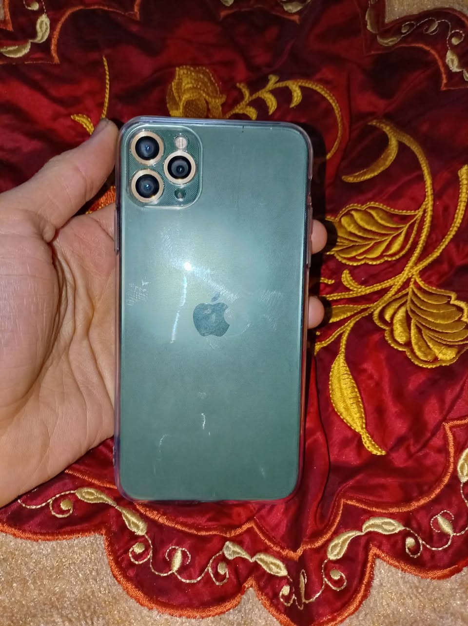 11pro max
ذاكره 256
بطاريه 100
تك سيم
مبدل شاشه 3 خيارات فيس ايدي متوقف
250 وبي مجال 
***********
