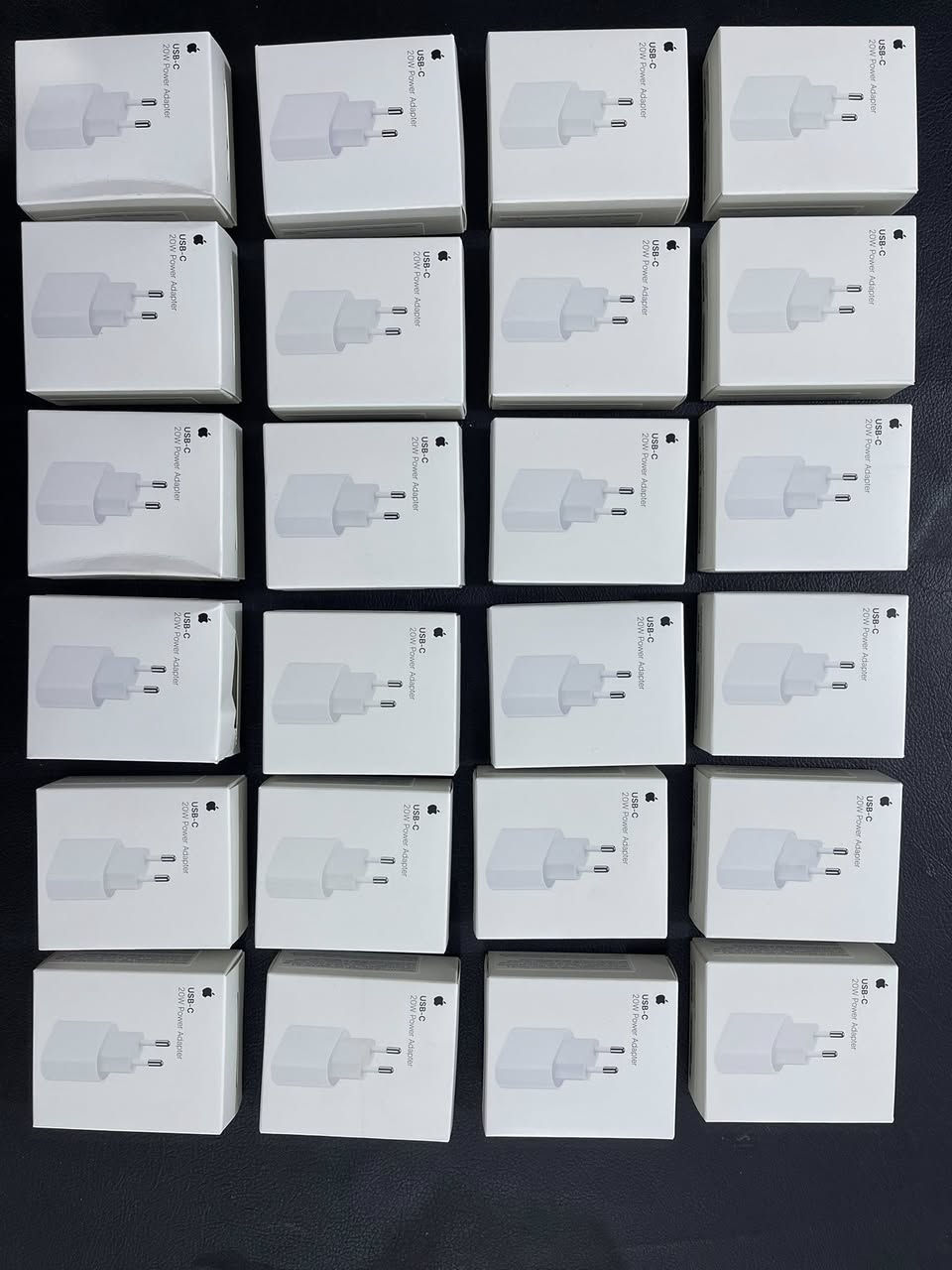 سلام عليكم حبايب  راس شحن ابل منفذ تايب سي (20 واط)
جديد لوك مال DHL برازيلي كامل مرفقات وملحقات 
(العدد  58  قطعه ) البيع شلع مابيع قطعه يوجد توصيل  كل محافظات العراق 🚚🚚


**إذا كنت صاحب هذا الإعلان وتريد حذفه لأي سبب، رجاءا أرسل رسالة إلى الدعم الفني**