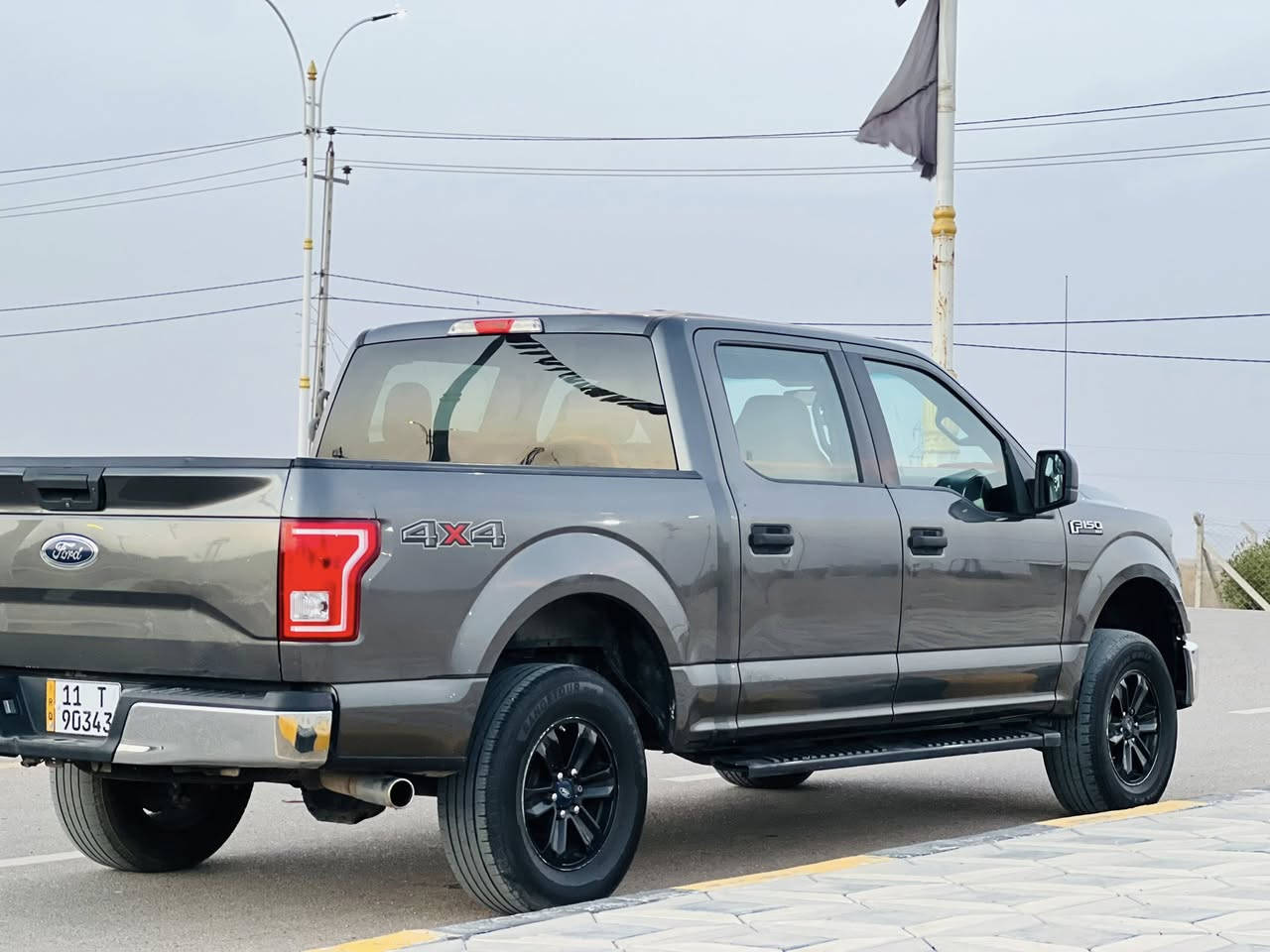 السلام عليكم من رخصت الأدمن 
فورد F150مديل ١٧ كفاله عامه لا فتح ولا تبديل تكحيل اثر شخوط ماشيه ٧٧ كم وقابل للزياده كير محرك على وضع الشركه باسمي تحويل مباشر $210  محرك 5000 سياره على وضع الشركه تدفئة تبريد  مبايل*********** وات ساب مكاني ذي قار الرزق على الله
