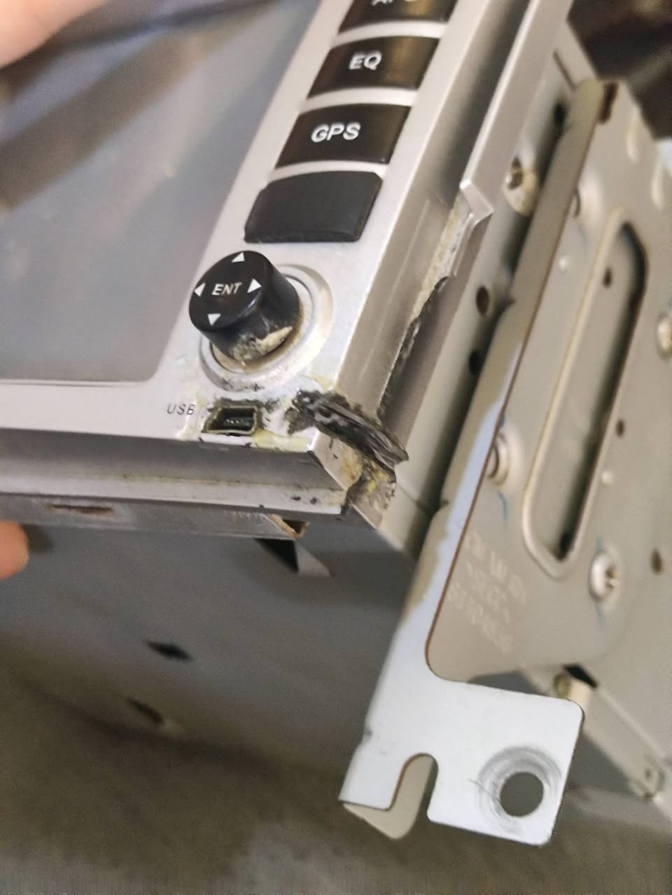 مسجل سنتافي (أصلي)
العنوان: شاشة ومسجل هيونداي سنتافي أصلي (وكالة)
الحالة: مستخدم (أصلي مفسوخ من سيارتي سنتافي موديل 2010
الملاحظات: القطعة أصلية مو تجاري، بيها البلوتوث وكامل المواصفات. بيها شخط أو كسر بسيط جداً بالزاوية (موضح بالصور) جنت مكلع مكان usb مناك وما يأثر على الشغل نهائياً. قطعة نادرة للأشخاص اللي يدورون شد بلاد.
السعر: 45,000 دينار عراقي (قابل للتفاوض البسيط).
الموقع: كركوك و اكو توصيل اذا انت برة كركوك


**إذا كنت صاحب هذا الإعلان وتريد حذفه لأي سبب، رجاءا أرسل رسالة إلى الدعم الفني**