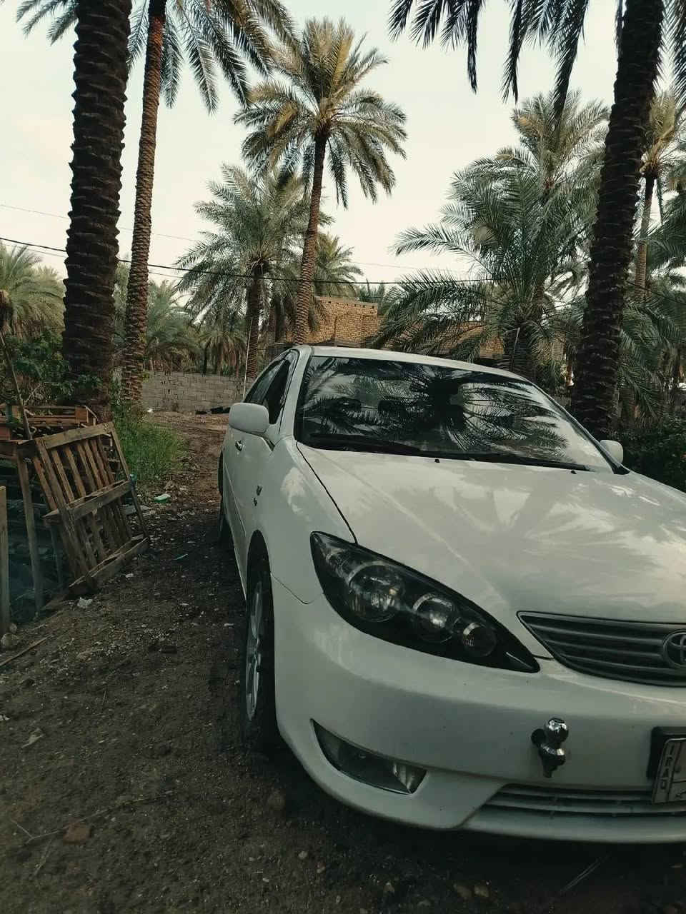 سلام عليكم كامري خليجي
2004 رقم واسط
محرك vvti2400 اربعه سلندر 
دواخل نضيفه 
شاشه 
كامره 
تبريد ثلج 
كير كفاله محرك ينقص بس مماثر عليها 
صدر جديد
ضررها موضح باخر صوره فقط هذا باقي بلاد
   سعر 89 وبيها مجال وترهم مراوس ب بيك اب اي نوع حسب القناعه
للاستفسار ***********
