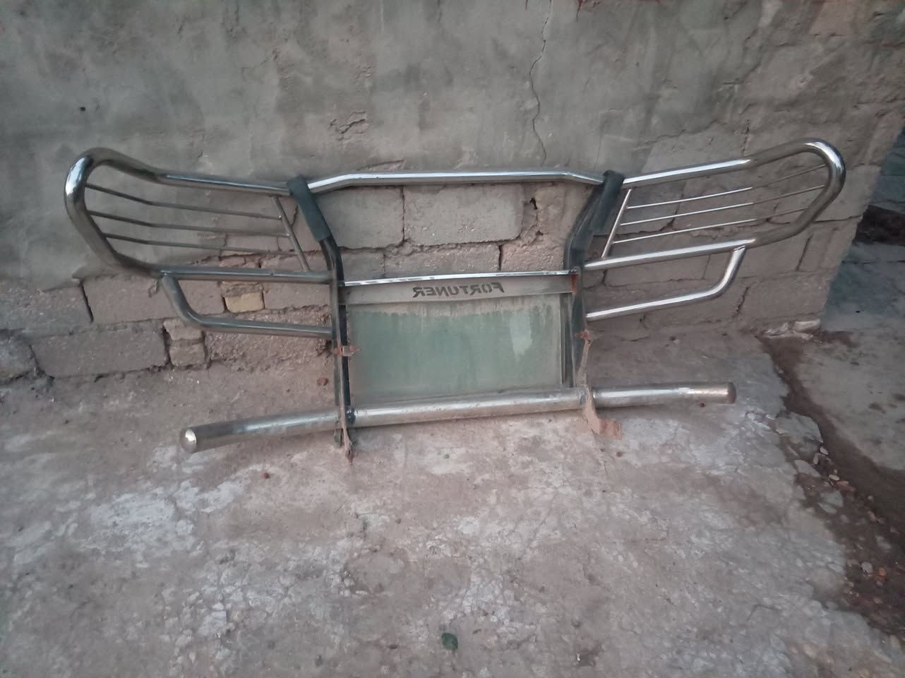 درع أمامي نيفارا للبيع ١٠٠وبي مجال
مكان النجف***********
