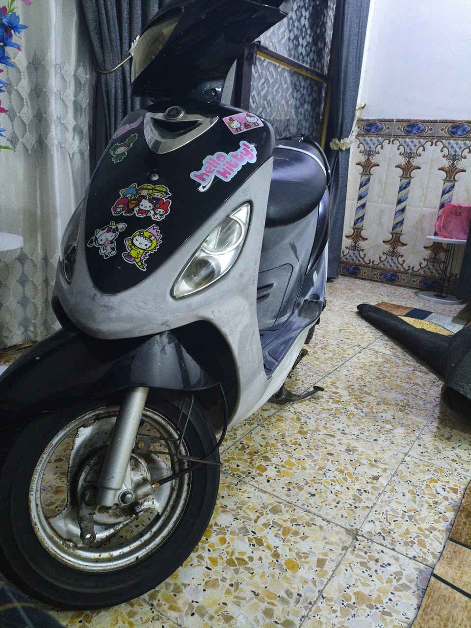 السلام عليكم ورحمه الله وبركاته دراجه ماكس للبيع دراجه رمبه قبل 4 اشهر طلعتها دراجه للبيع مكفوله كفاله شغاله سلف وهندر السعر خاص وذا اكو مراوس بعدله اراوس مكاني حله رقمي ***********
