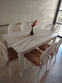 ميز طعام • العبيدي • مجال