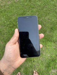 ايفون اكس ماكس ٢٥٦ • بطارية ٧٧٪ • بابل محاويل