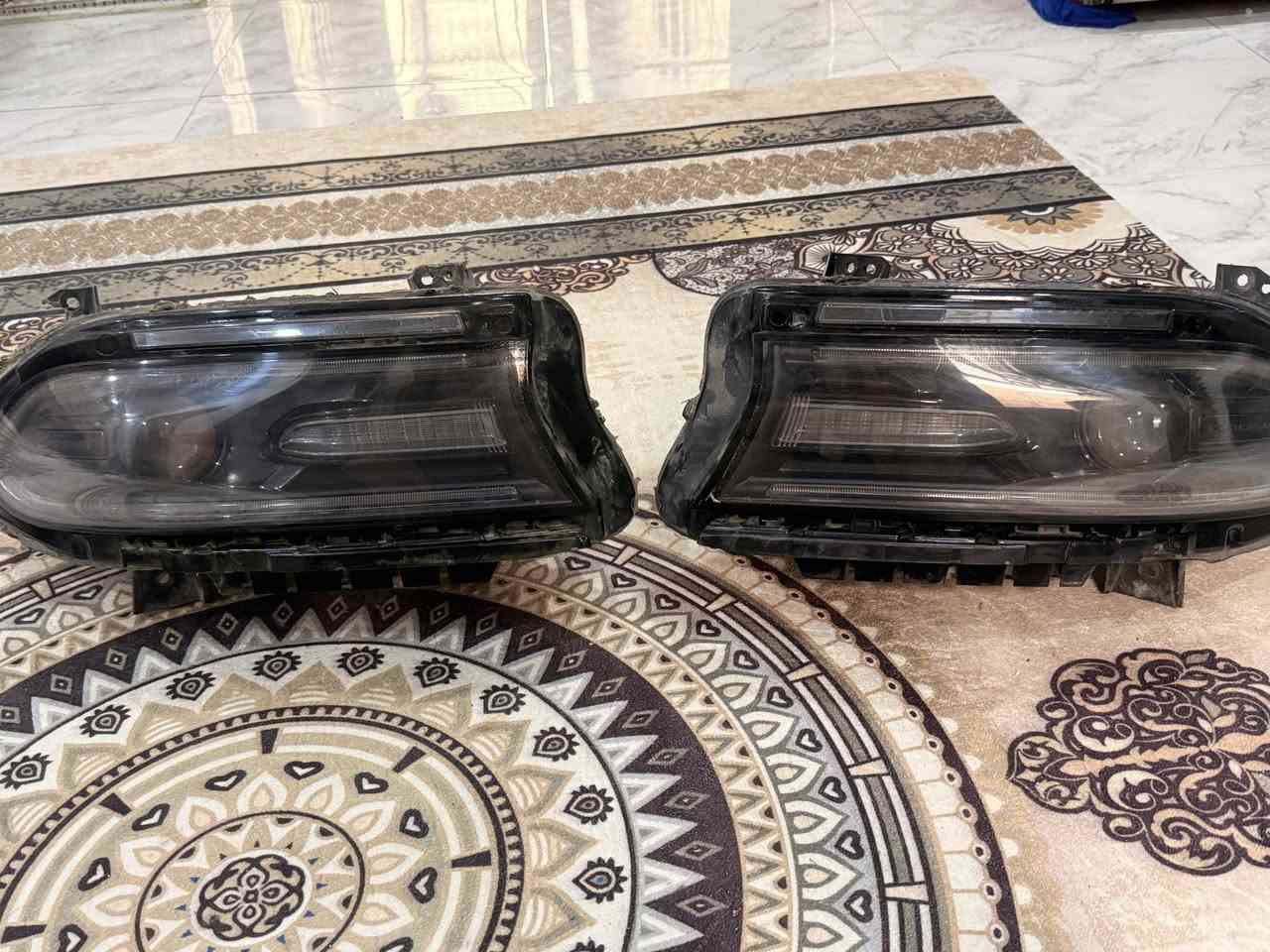 السلام عليكم لإيتات جارجر 18 أصليات بلاديات عدسه زنون بلاد جامهن جديد ما بيهن لازلغا او لا فطر مكاني ناصريه شطره الشراي ينتصل عل رقم ***********
