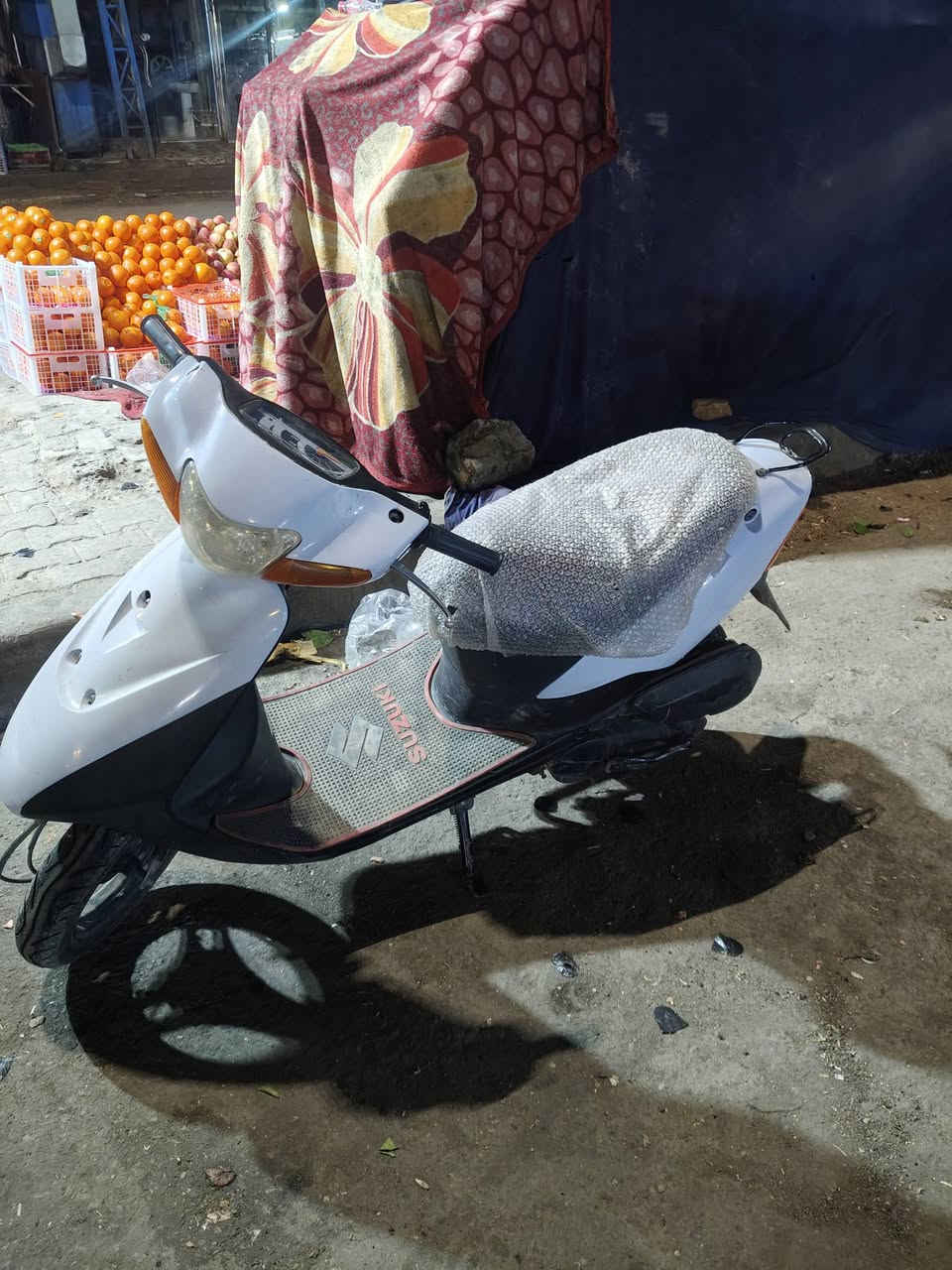 سلام عليكم دراجة ساسوكي كفاله اخو الجديد نكره سلف وهندر ستعمال شخصي مناقصه اي شي (سعر425) بيه مجال الطيبين ***********
