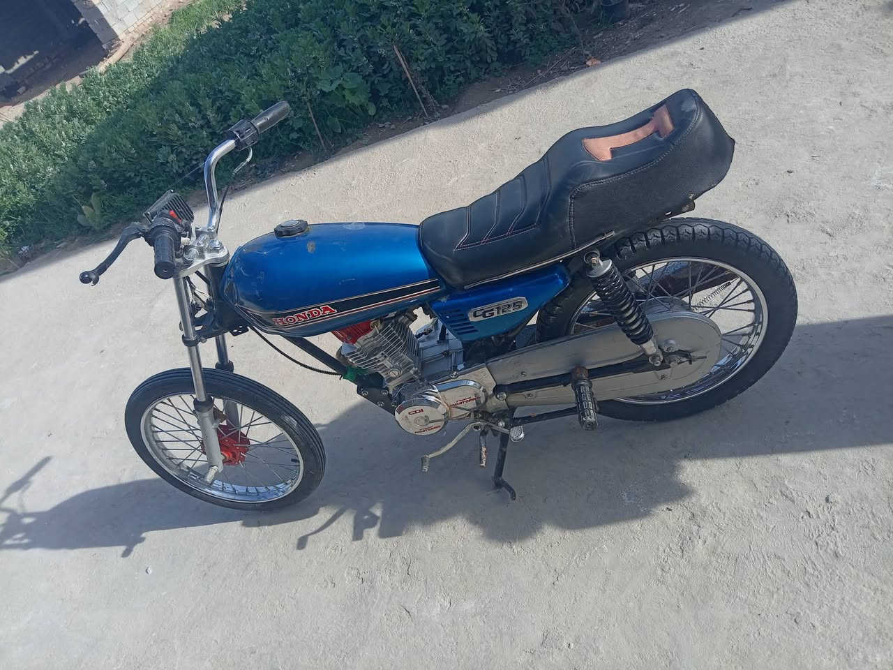 السلام عليكم دراجه البيع خير من الله مكفوله من كلشي أوراق اصولي السعر خاص الاستفسار عله هاذه الرقم ***********
