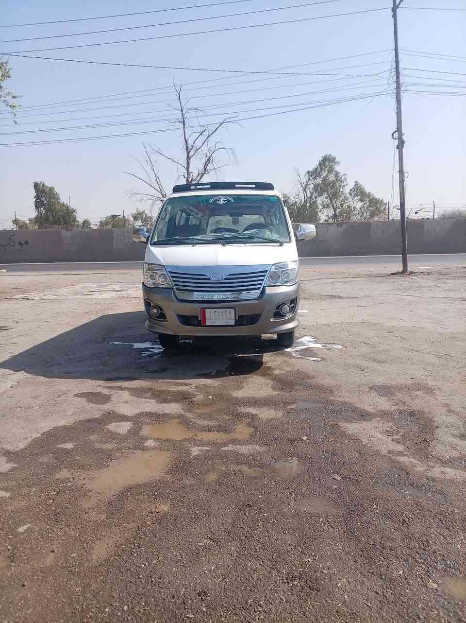 يسلام عليكم فاتو لوان لبيع سياره جاهزه رقم نكليزي هزه جديده تبريد سبلت شغال ويه سويج مكينه جديده بيهه ام قبق السود تخم تاير نضيف بيهه سياره جاهزه جاهزه السعر 70و بيهه مجال  مكان سياره بغداد جسر ديالئ القديم ما متواجد ع فيس تصل ع رقم و دلل ***********
