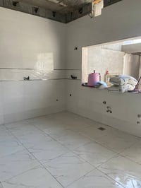 ابو عمر للسيراميك شغل ليزر وقفيص وشغل انواع الديكورات والشلالات 077690...