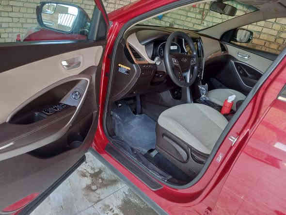 السلام عليكم سنتافيا 2016 وارد امريكي حادث فقط الهلال جاملغ الخلفي والباقي مكفول مكينه 2400gdi. لاتبخير ولاتنقيص مامفتوحه 5 راكب جاهزه مانقصه اي شي السعر 145 وبيه مجال. تحويل ثاني يوم 
***********
