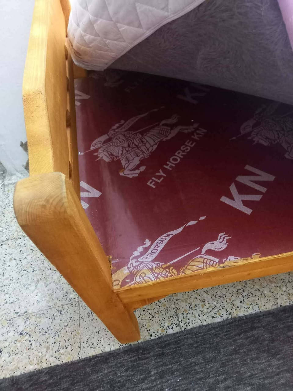بيع مستعجل 👉👉
غرفه نفر  جديده قص جلخ  ما بيها ٣٠٠ مكان بل ال حدباء
تخت نفر شغل توصيه مو جاهز ٤٥
مكانها شقق الخضراء


**إذا كنت صاحب هذا الإعلان وتريد حذفه لأي سبب، رجاءا أرسل رسالة إلى الدعم الفني**