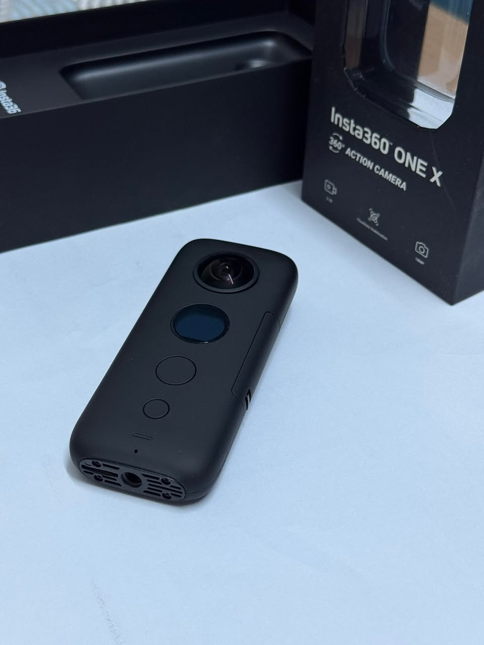 للبيع: كاميرا Insta360 ONE X 

تصوير بزاوية 360 درجة بدقة عالية جداً (5.7K)، فيها مانع اهتزاز قوي جداً للحركة
 
الحالة: نظيفة جداً استخدام شهر وبحالة ممتازة وشغالة 100%.

السعر : ١٥٥ الف 🔒 
يوجد توصيل


**إذا كنت صاحب هذا الإعلان وتريد حذفه لأي سبب، رجاءا أرسل رسالة إلى الدعم الفني**