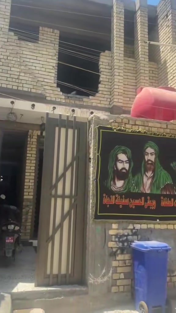 سلام عليكم بيت البيع طابو زراعي سند 25 الموقع حي سفير قرب شارع 17 او سكلات ابو جمال البيت طابقين بناء حديث السعار مناسب التصال عله رقم واتساب ***********
