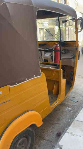 سلام عليكم تكتك لبيع موديل 2020 رقم وسنويه بسمي محرك مفتوح لكشر كفاله عنوان بغداد طوبجي واتساب وتصال ***********
