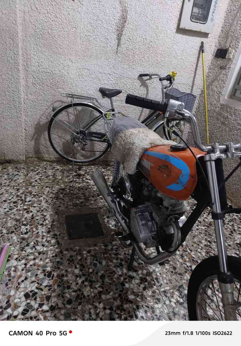 سلام عليكم. عمي دراجه البيع 
النوع.. 4كير المكينه ارشه شاصي ارشه
درجة كلك مكفوله من البوكه دراجه حربي
المكان كربلاء قرب مستشفى الكفيل 
سعر.. 150 بيها مجال 
التواصل ***********وهاي صور الدراجه 👇
