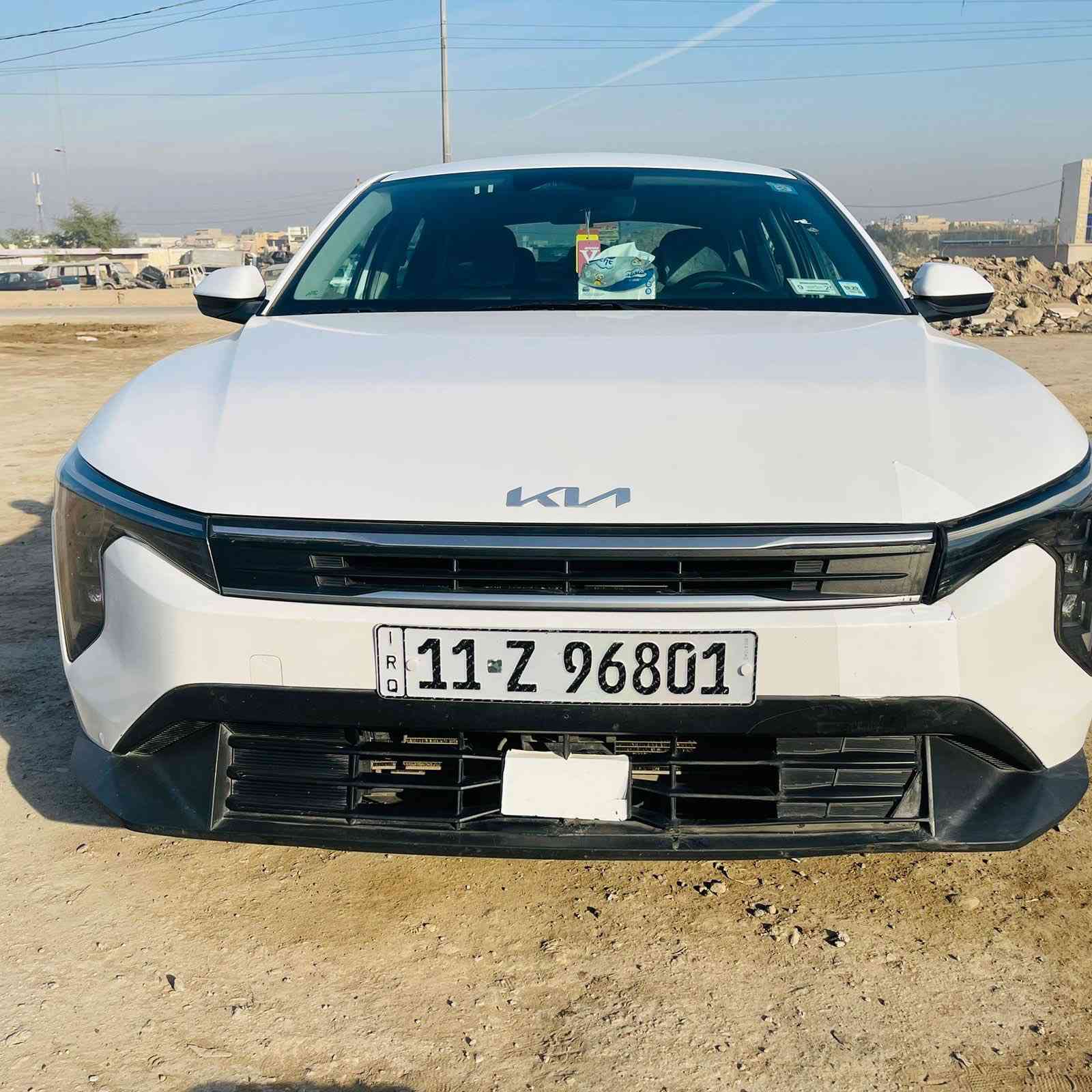 السلام عليكم k4  للبيع موديل 25 السياره بدون صبغ ولا ايرباك والحادث موضح بالصور.  السعر 180 وبيه مجال ***********
