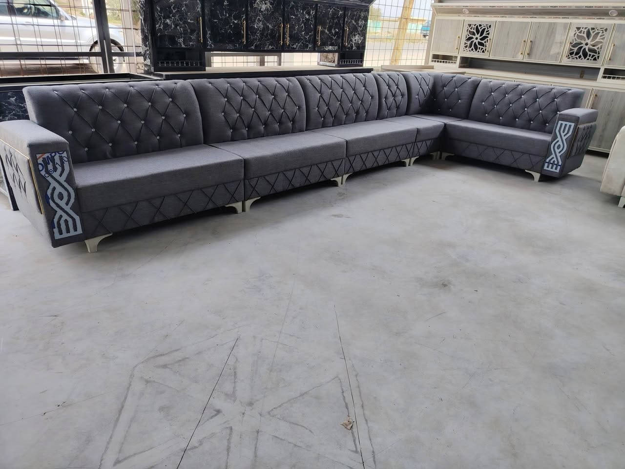 شارع الطارميه قرب مدخل المشاهده مقابل معمل الطحين
***********واتساب

***********
