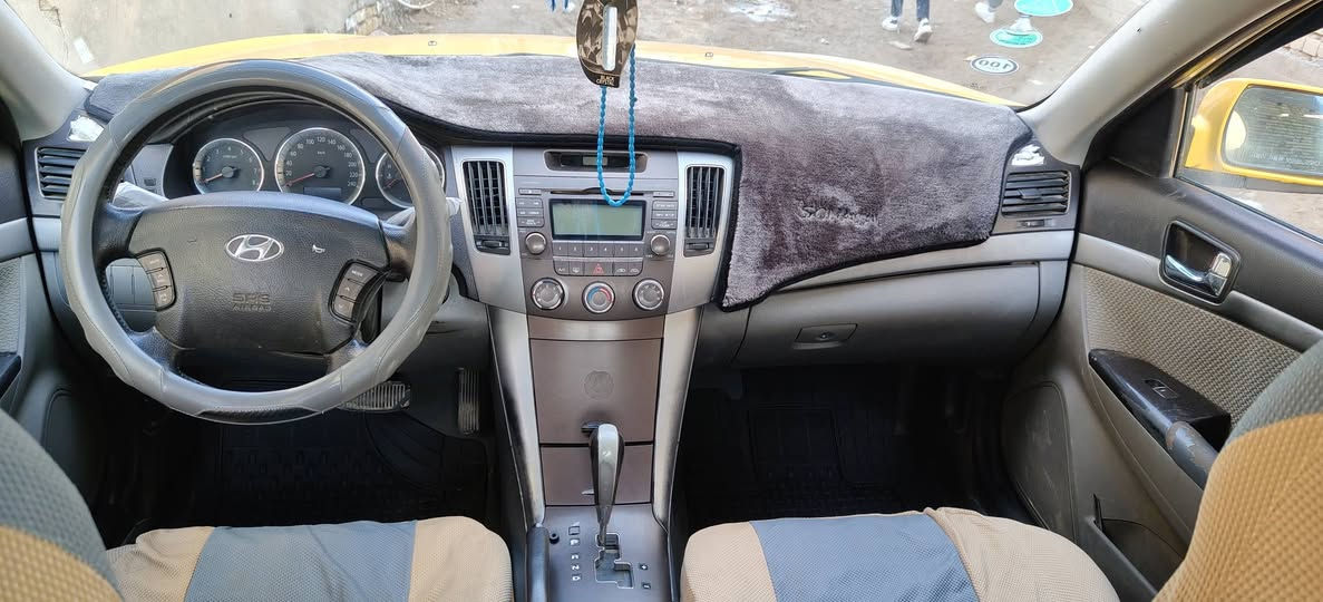 السلام عليكم سوناتا 2010  خليجي سياره حلوه وجاهزه ماناقصهه اي شي مكينه وكير مكفولات حداديه مكفوله سياره كلش مكينه 2400  لاتنقيص ولا تبخير ضربتهه  بلجنطه بصيطه كلش  مكاني ذي قار رفاعي *********** سعر 98وبيهه مجال
