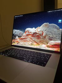 ماك بوك M4 Max للبيع 🎞️  لأصحاب المونتاج والـ 3D، جهاز MacBook Pro بمع...