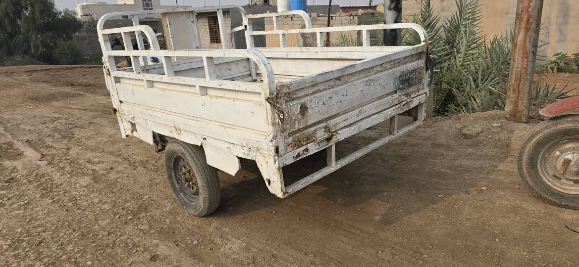 السلام عليكم ستوتة للبيع موديل 2010 رقم وسنويا كهربائياته كذا شباب للاستفسار.***********
