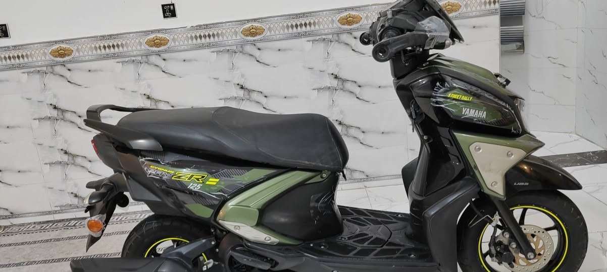 يا الله دراجه زت آر موديل 2022
وكاله الدراجه وارد ياباني #
الدراجه ماشيه 5000 فقط. سويجين كفاله عامه
الاستفسار ***********
