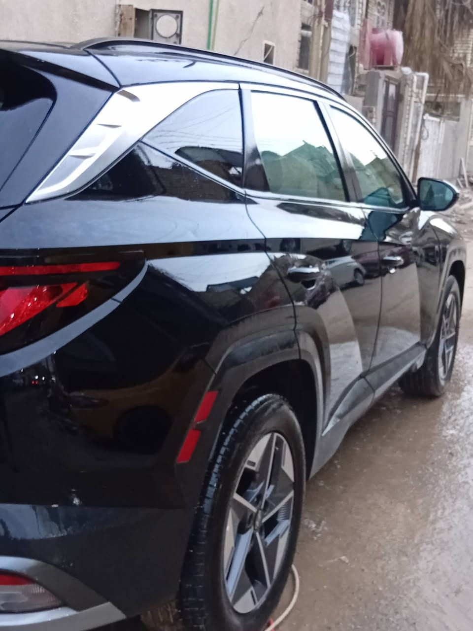 توسان 2025 
وارد امريكي ماشيه ٥ الاف فقط 
مواصفاتها نص فول معروفه 
حادثها موضح بل صور 
مكاني بغداد الشعب
رقمي ***********
سعر 170
