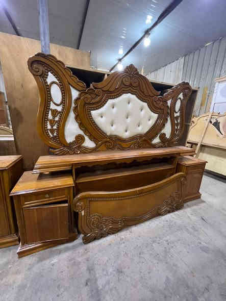 يالله
غرفه نوم ام الخمسه تشكام صاج درجه اولى السعر ٩٠٠ وبيهه مجال العنوان النجف حولي مقابل شارع عشرين ***********واتس او الاتصال على الرقم
