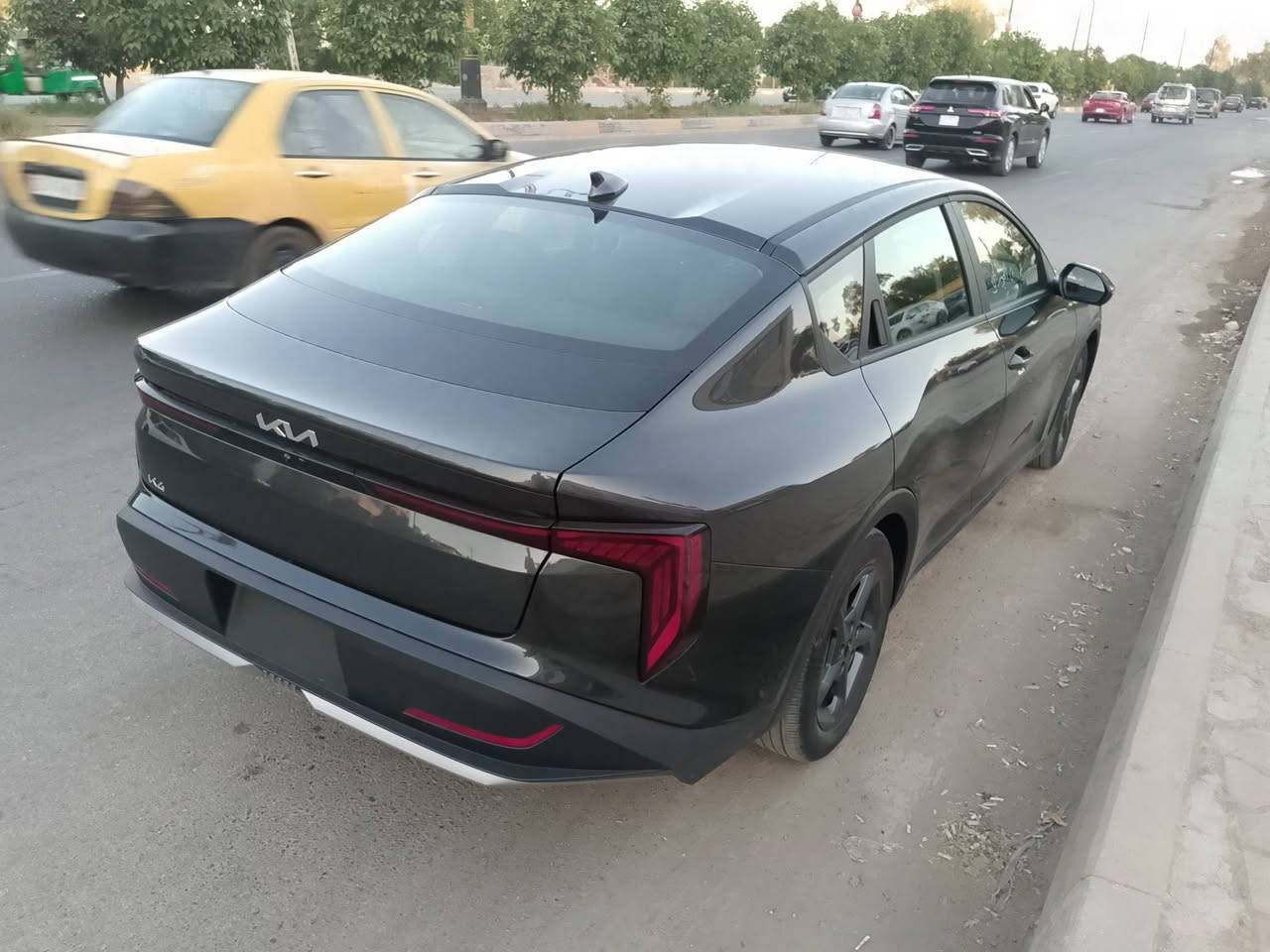 2025 KIA K4
سعة المحرك:-2.0 DOHC بانزين
المسافه المقطوعه:-13201
اللون:-فيراني 
الموديل:-2025
عدد المقاعد:-5

الإضافات #👇👇
-شاشه متصله ديجيتال 
-تحكم صوت
-نحكم سرعه
-هاند بريك كهرباء
-رادار تحديد مسار
-مثبت سرعه
-مانع انزلاق 
-أوامر صوتية
-تحديد مسافه امان
-بصمة تشغيل
-كاميرا خلفية
-أشاره بالمرايه
-مقاعد مخمل رصاصي
-لايت زينون

والمزيد من الإضافات في عالم (KIA)

       🚗   حادث السياره كما موضوح في الصور🚗

السعر 149
---------------------
                        *****

-  او الاتصال على الرقم التألي

 Messenger _ WhatsApp _ IMO  _Viber

 المبيعات والعلاقات العامه 👇

📞  ***********/

((أن ارضيناك فتحدث عنا و إن لم نرضيك فتحدث إلينا ))
