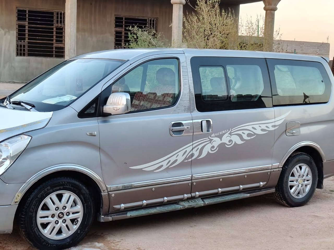 ستاركس للبيع ٢٠١٢ مسكر بلاد مكينه ١٢ تماتيك تبريد ثلج حداده جديده السياره مكفوله كفاله عامه ما عدى طخه عل بارد بخشم المدكر المامي سياره قطره مال خياس ما بيه كهربائيات كله شغاله تقليفه كشنات وارضيه بك لايت ابو العوجيه 
بسمي تحويل مباشر
 مكاني البصره الزبير
***********
***********
السعر ١٦٦$ وبيه مجال حك الجيه
