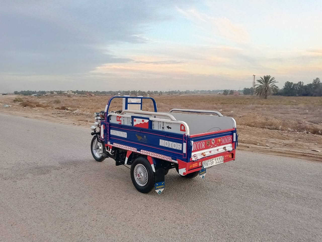 السلام عليكم ستوته للبيع موديل 19 محرك 22 اوراق اصولي كفاله عامه ستوته جاهزه سعر 1400 وبها مجال المكان بابل الشوملي الرقم ***********
