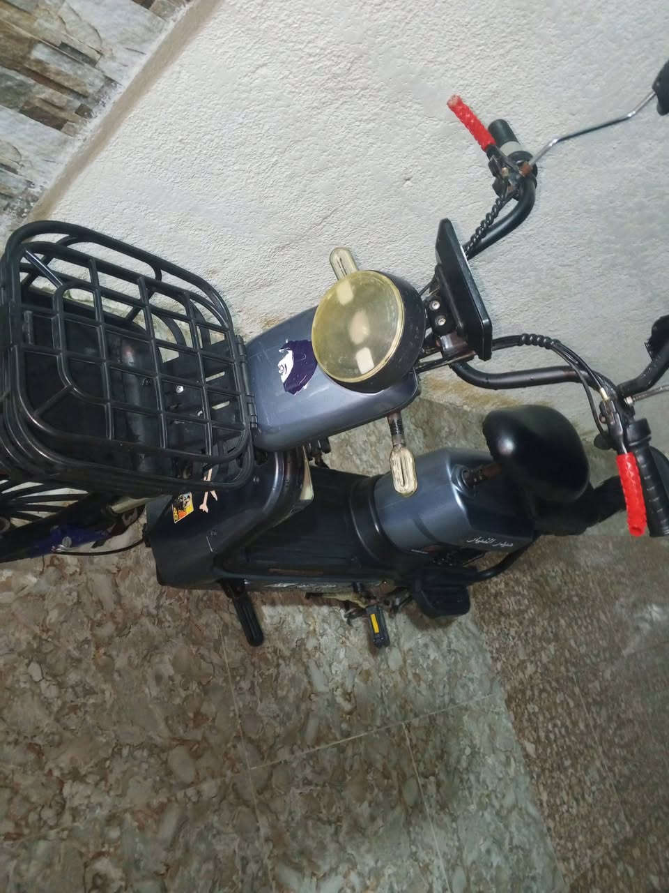 باسكل شحن للبيع
كله شغال مستخدم شي قليل 
5/بطاريات حجم كبير مابي نقص 
السعر 325 وبي مجال بسيط 
***********/أيضا بي واتساب
