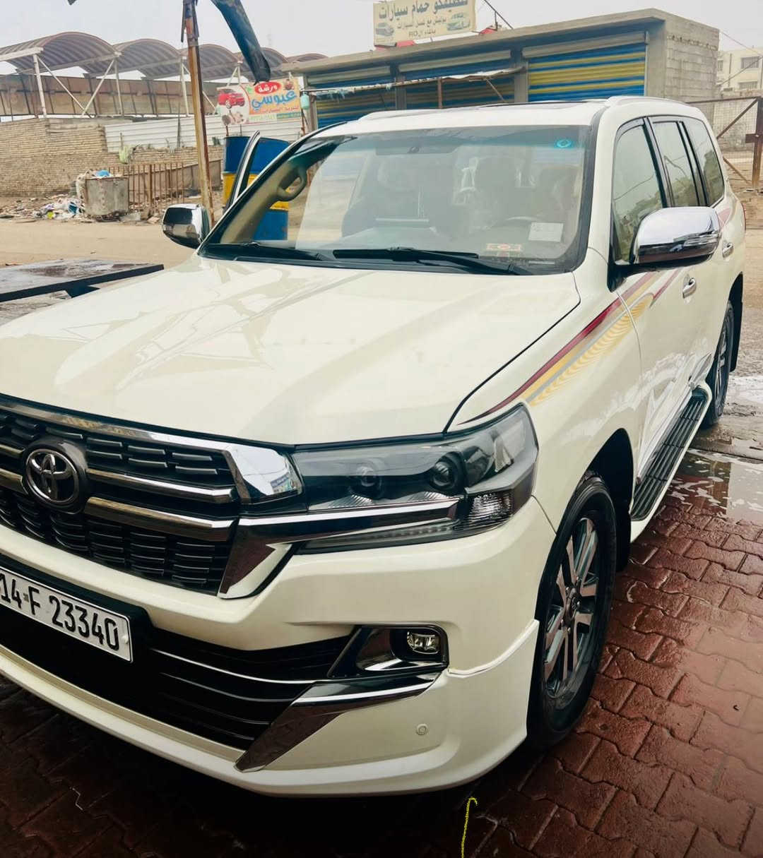 سلام عليكم لاندكروز  11 محدثه اصلي ٢١ داخل وخارج 
تحديث كير ومحرك شركه صدر جديد تبريد شغال مصبوغه حزام والقماره مكفوله 6 سلندر    
السعر 293وبيهه مجال بصيط بأسمي تحول ثاني يوم *********** العنوان ميسان
