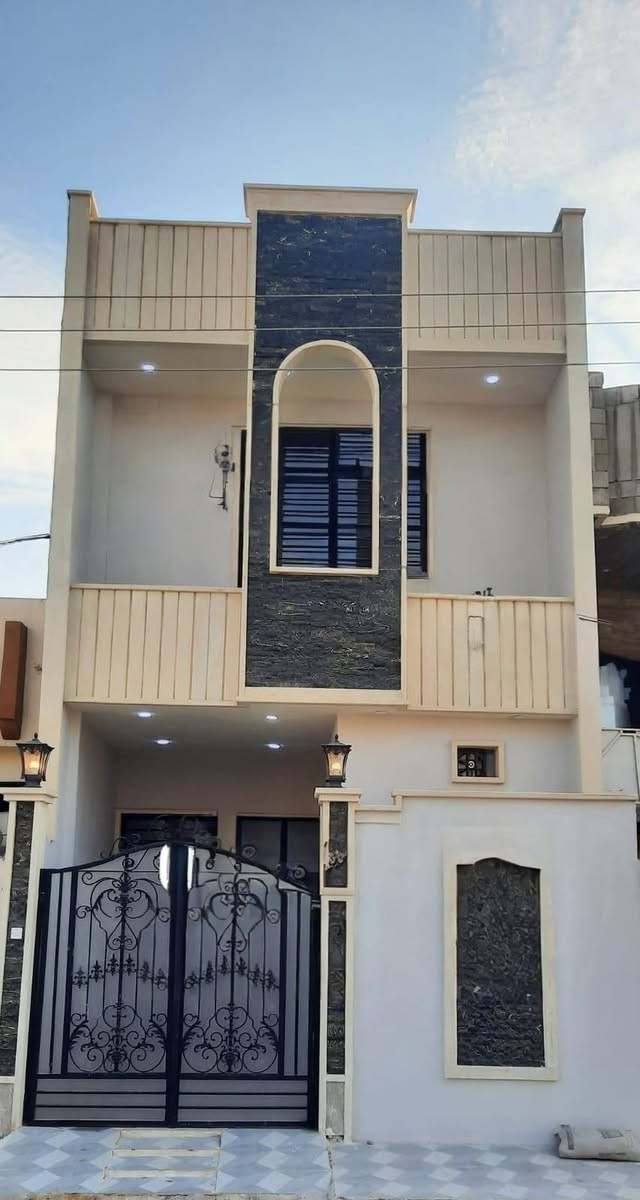 دار للبيع مساحه 100 متر طابق ونص
موصل حي الانتصارشارع 60 خلف جامع الغرباء 

🗒️سند طابوالزهور شرط التحويل👉 

يتكون من 3 غرف نوم 💤 وهول وستقبال ومطبخ وصحيات 

تبليط خدمات كامله 👉👉

الدار زيرو استلام فوري 👉👉

للسعر والاستفسار الاتصال ع الارقام التاليه 

***********☎️ وتساب ابو حيدر… 

***********☎️ وتساب ياسين النمراوي
