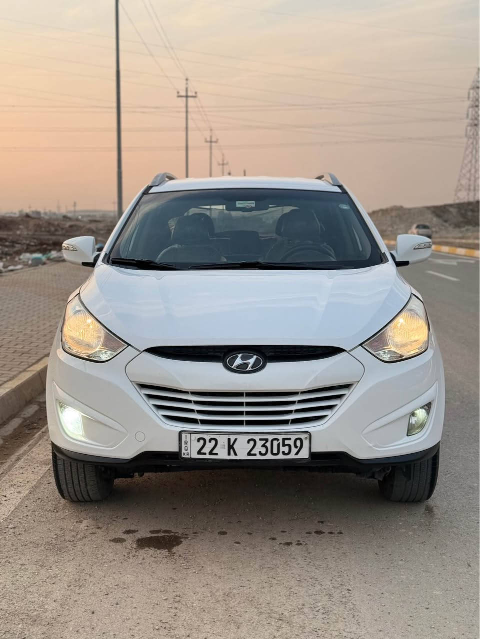 سلام علیکم 
هوندای توکسون
مودیل 2013
مواصفات خليجي
تحكم ستيرن 
بلاجكتور
دبل تليشة
ويل كروم
ابيض ثلجي
مراية كهربائية 
شاشة ايباد
كاميرا
سيارة بي قطعتين صبغ
جاملغ خلفي
باب خلفي
بدون دواخل بدون ضربة
بي مكانين تعديل بارد
سيارة حيل حلو جديد علي وضع شريكة
كير و محرك بشرط
محرك مامفتوح
بدون صوت بخار
سنوية رقم كلة جديد
بي بطاقة بنزين
 تاخم صدر جديد
سيارة مابي مصرف
سعر 133$
***********
***********
مكان كركوك كركوك, العراق
