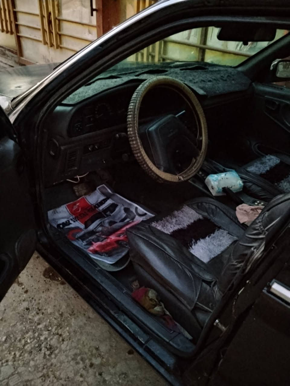 برنس رقم بغدادهزه جديده موديل 95 باسمي الكير اوتوماتيك المحرك والكير و الكشر مكفولات راديتر جديده تايرات جدد باتري جديد سياره نظيفه بلاديه(36 ورقة )تبريد شغال عنبار بريك جديد ديسكات وبنزات جدد مكان السياره بغداد العبيدي رقم ***********
