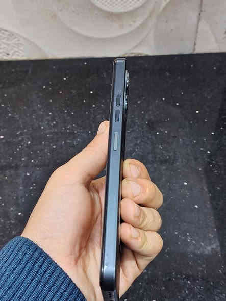 السلام عليكم  Techno Spart 2 جديد قبل شهر من اخذتة جهاز نضيف كدام العين  السعر 90بي مجال حك الجية التصال على الرقم ***********
