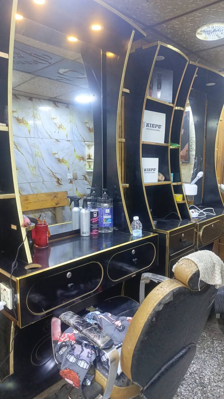 ميوزه مستعملة للبيع عدد 6 
سعر السيت 250 الف دينار
مكان الحسينية قرب مطعم الامير
مكلف بالنشر هاذ رقم صاحب الميوزه 
***********
