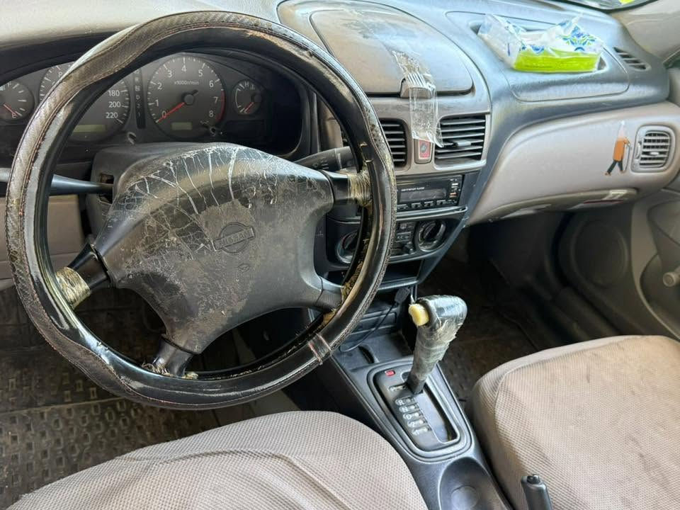 نيسان صني ٢٠٠٢
كير اوتوماتيك
مكينة ١٨٠٠ القبق الأسود
تبريد خير من الله 
رقم قادسيه الدولي بأسمي
سنوية لل ٢٠٢٧
سيارة حلوه وجاهزة مال جناي
السعر ٦٨ وبيها مجال
للإستفسار الاتصال على الرقم
***********
