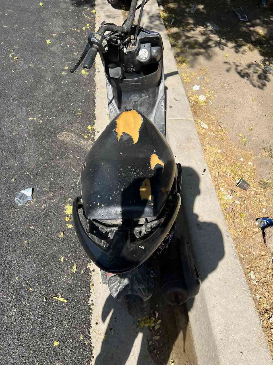 دراجه ماكس عدله بيه مكينه رمبه ملحه وكلاجات دخيل الله دبلات شغاله اي نقص ما بيه الدراجه شلعه ومعدل مخيفه بلاديه ٤٩ مكاني البياع حي الاعلام السعر خاص او اتصل ***********
