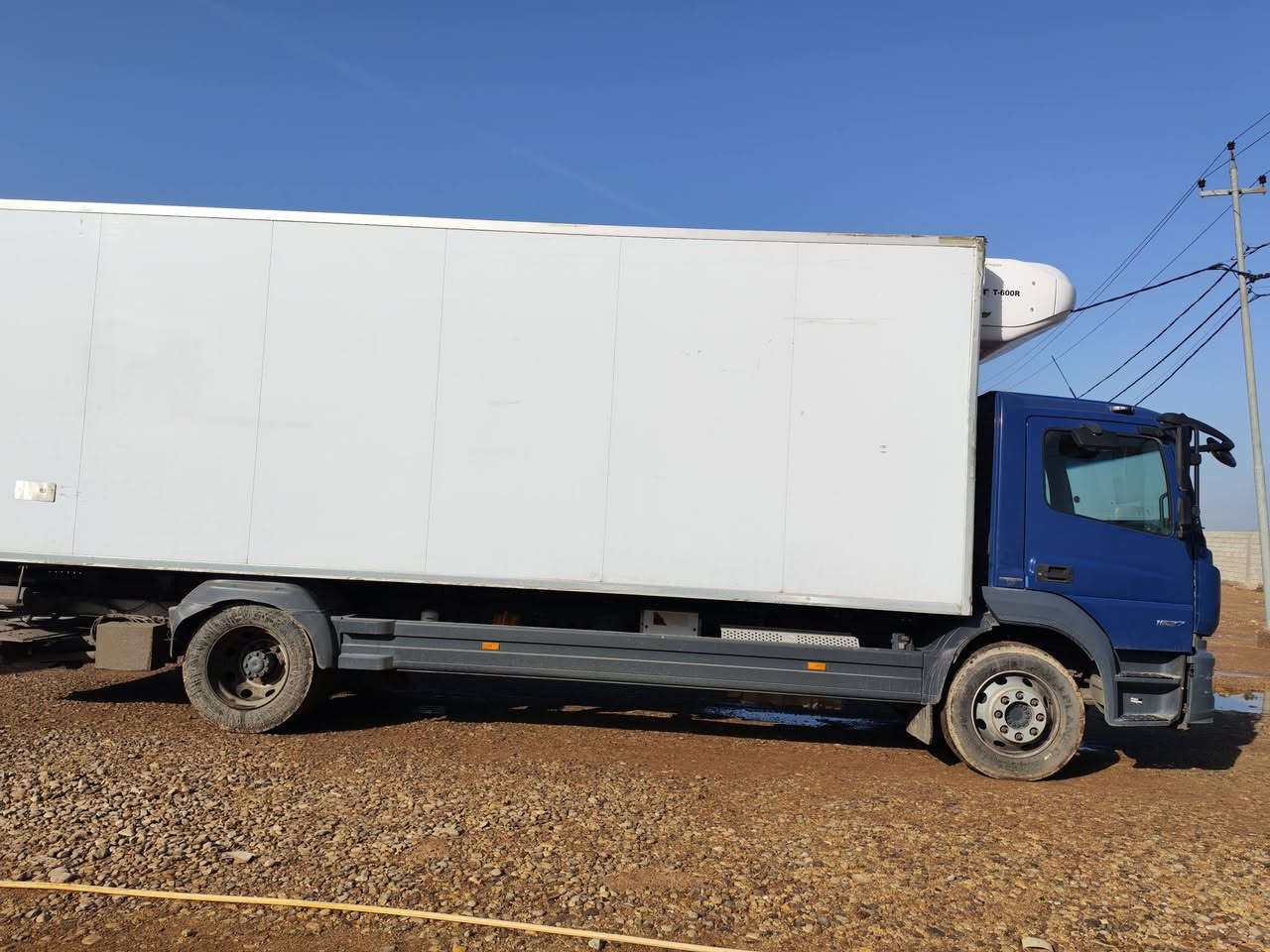 سلام عليكم اتيكو 2014 طول 7 وربع جاهزه للبيع ستفسار ع رقم ***********
