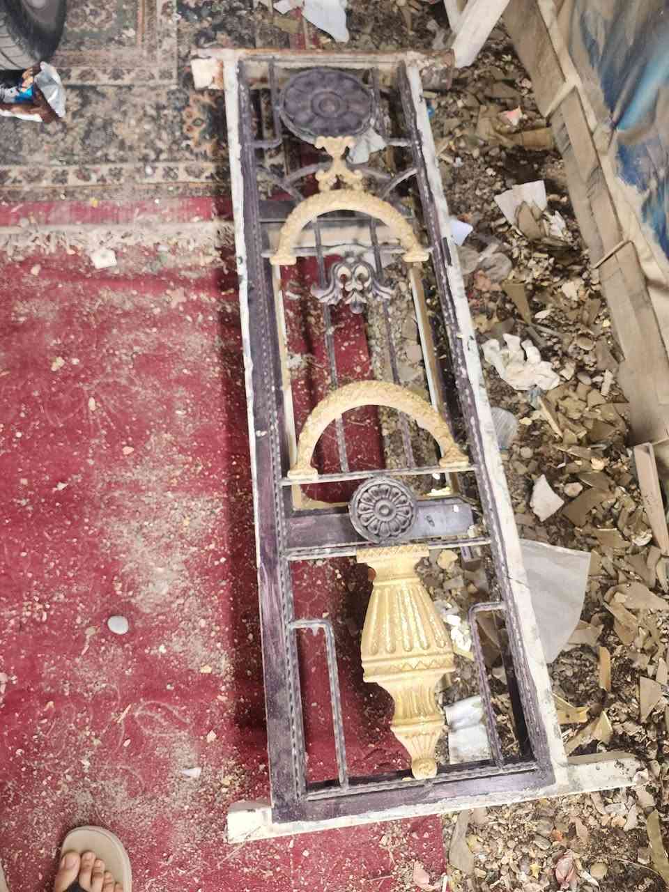 محجر بلكونه نضيف ومرتب سعر 100 وبيه مجال
وشباك طلاكه وحده عدد 2 سعرهن 80 
***********
ناصريه مركز
