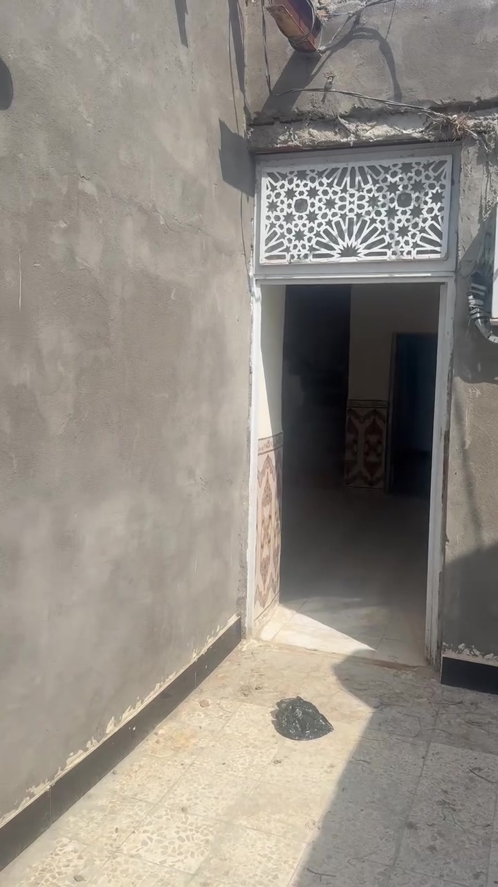 سلام عليكم.       ــــــ   جـمعـه مبـاركـه

بيت زراعي مسـاحه 100 م 
بناء طابوك سقف عكاده

#عنوان : ناصريه / سديناويه / شارع المستوصف / 
قرب المدرسه الصينيه 

#خدمات : ماء / مجاري / كهرباء / كيبل ضوئي
سعر 45 
ــــ ـــ ــــ ــــ ــــ ـــ ـــــ ـــ ـــ ــــ  

للأستـفسـار الاتصال على الرقـم ***********
 او زيارتنا الى مكتب الزاهر على الشارع العام ركن شارع المستوصف
