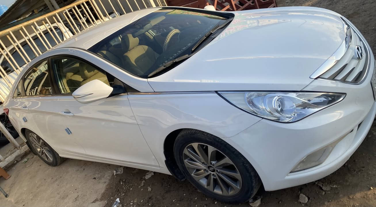 السلام عليكم سوناتا خليجي 2013 شكل 2014 رقم بغداد
بيها صبغ اقل الشبر واضح بالسونار وبارد شبر

كير محرك دوش 2400 مكفول

شفتات ستيرن 

تحكمات ستيرن

حساس خلفي 

كرسي السائق كهرباء

مري قابله للطي

السعر 140 وبيها مجال

مكان السياره  بغداد

 

مكلف بالنشر للاتصال ***********
