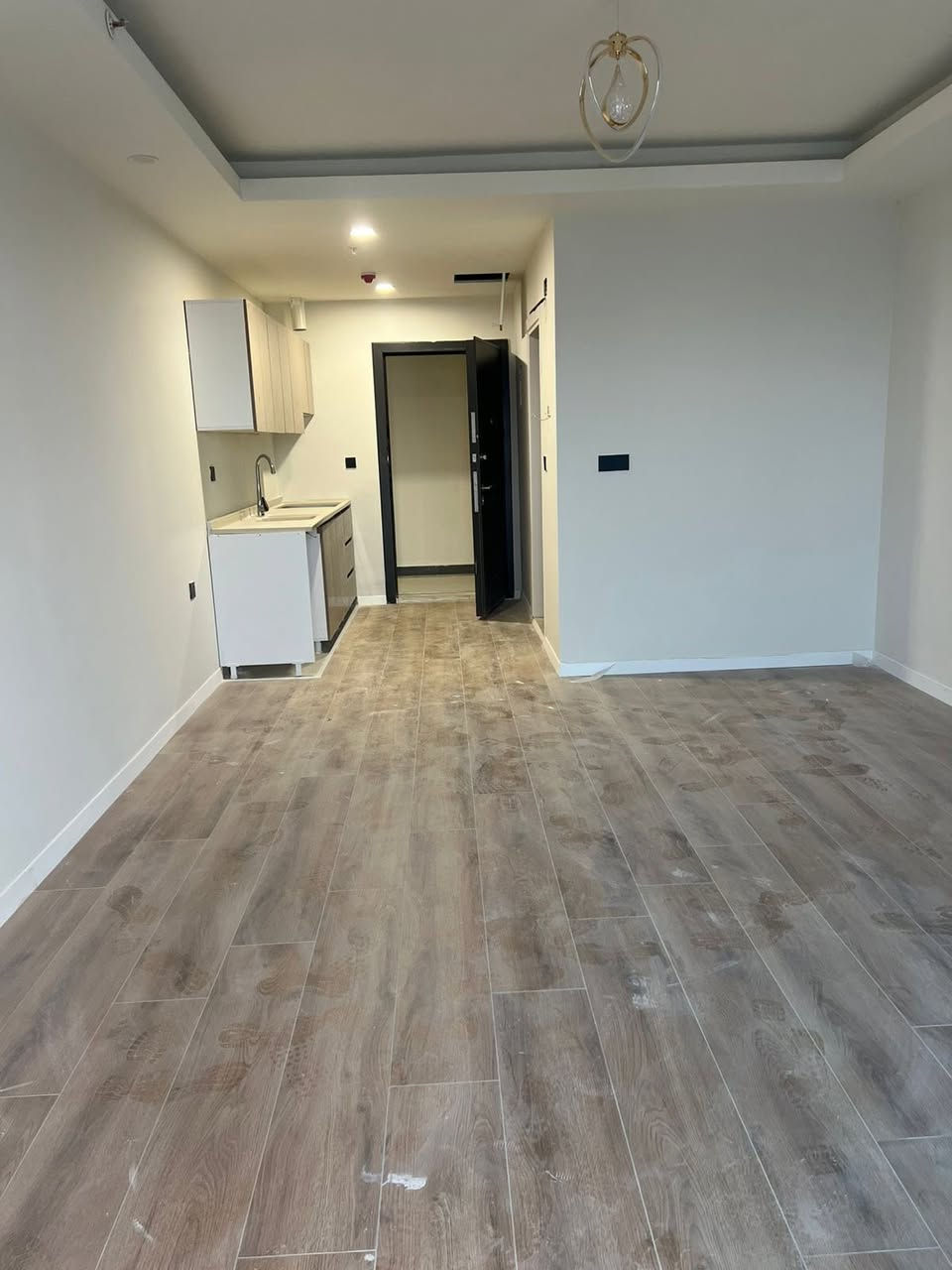 # ستوديو للبيع 
#موثث #فارغ  / 
     #الموقـع_اربيــل
 #مجمــع #كرين وورلد  #GREEN WORLD
# امتلك شقتك الان في قلب اربيل #مـوقع اســتراتيجـي 
#طـلالة مميــزة ع بحيرة الباڤيلون
#ســعر مناســب $$$ 
❍مسـاحـة من 53 m الى 68m
∞شـامل الخدمــات 
ومتوفــرة 24 ســاعة 
❍للاستفسار أكتــر التواصـل
  اتصــال او ((واتــس اب))
#***********#
