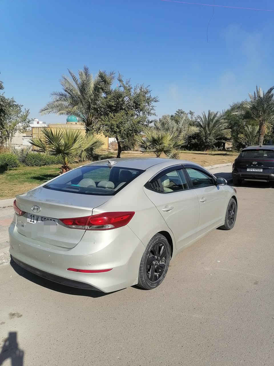 النترا ٢٠١٧ أمريكي بيها صبغ جامرلغ امامي عكس السايق وشبر بارد باب امامي عكس السايق تبريد كير محرك درجة أولى ماشية ١٩٣ ماعندي سونار السيارة بأسمي هزة جديدة تاير نظيف السعر ١٢٠ المكان بغداد تقاطع الدرويش ***********
