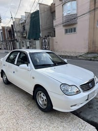 موديل ٢٠١٣ • ماشية ١٩٠٠٠٠ • ميكانيك شرط