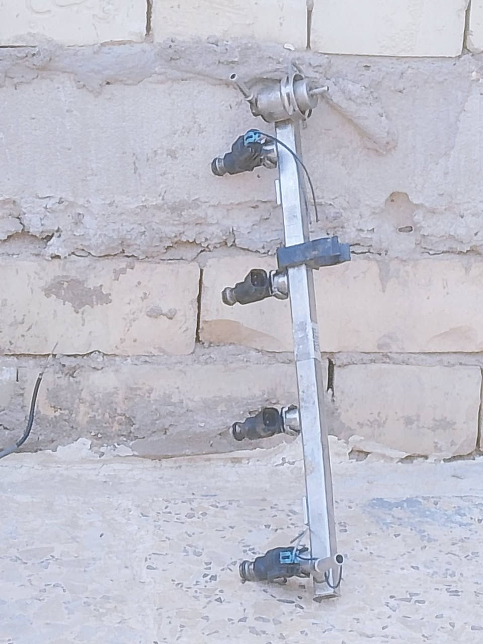 السلام عليكم
مكينة جنبي عالي للبيع بيها صوت براص العين الاول قبل لا يطلع الصوت لا تنقيص ولا تبخير و كمبريسر و دينمه و بور و عينه و صينيه و فلاوين للبيع مال حاويه 
للتواصل (***********)
