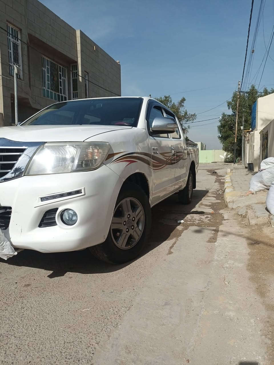 يا الله للبيع بيكم  هايلوكس موديل 14شاصي 19 كويتي  اوتماتيك رقم ميسان تحويل مباشر مكان السياره بغداد السعر 170 وبيهه مجال
*********** 
‏‪***********‬‏
