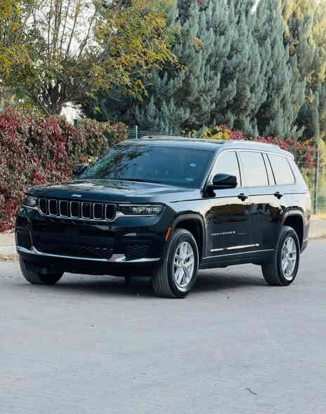 السلام عليكم 
JEEP GRAND CHEROKEE
جيب كراند شيروكي 
7راكب
لون اسود ملكي 🖤
موديل :- 2023
 محرك 6 سلندر  3600 
موصفات 
بصمة 
تشغيل عن بعد
صندوق شفط
 كشن منفصل 
 رادارات 360 درجه 
 اوتو ستوب 
 نقطه عمياء
 ابل كار بلي اوتو 
 عداد دجتال 
كامره خلفيه
سستم صوت سماعات 
 شاشه كبيره 
3 قطع تبريد 
تحديد مسار 
ماشيه 9 الف ميل
صبغ :-فقط جملغ خلفي صبغ بدون دواخل و بدون ارباك
سياره بدون رقم لازم ترقيم شمالي فقط
عنوان 📍عقرة
سعر :- 278 $ ورقة  بدون رقم 
رقم تلفون و واتساب ☎️
***********
